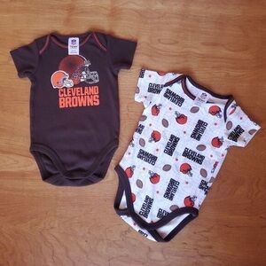 NFL Team Apparel Baby Onesie Set - Brown and White